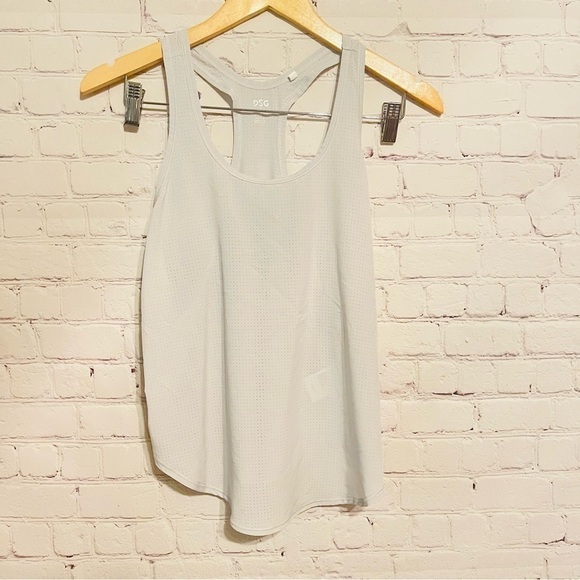 DSG Women's Run Tank Top NWOT 5️⃣✖️3️⃣0️⃣ - Picture 8 of 8